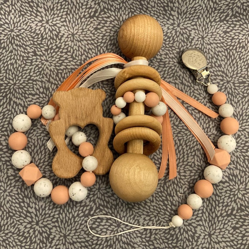 Silicone/Wood Pacifier/Dummy Leash/Chain+Chew Toys